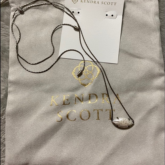 Kendra Scott necklace (discontinued) - Picture 1 of 4